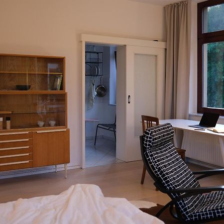 Schickes Apartment In Zwickau Direkt Am Roemerplatz Esterno foto
