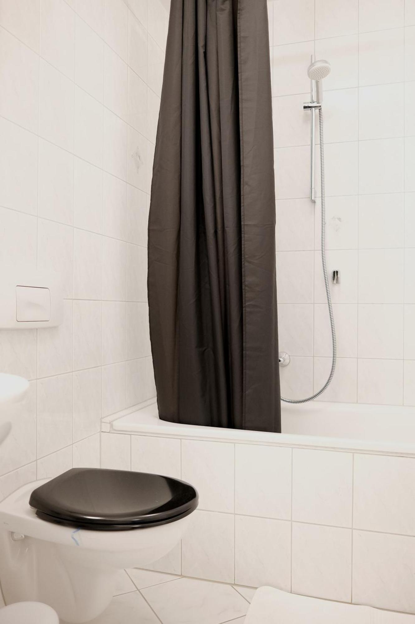 Schickes Apartment In Zwickau Direkt Am Roemerplatz Esterno foto